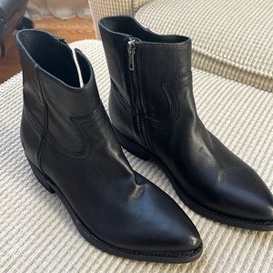 Frye Billy inside zipper ankle boot